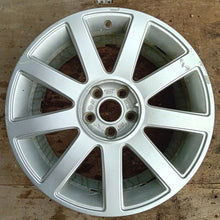 Load image into Gallery viewer, 1x Alufelge 18 Zoll 8.0&quot; 5x112 43ET Glanz Silber 4E0601025 Audi A4 Rim Wheel