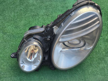 Load image into Gallery viewer, Frontscheinwerfer Mercedes-Benz W211 Ein Stück (Rechts oder Links) Headlight SCH4427187938lx