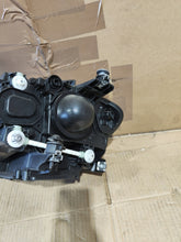 Laden Sie das Bild in den Galerie-Viewer, Frontscheinwerfer VW Golf VII 5G1941006D Rechts Scheinwerfer Headlight SCH9776090634pa