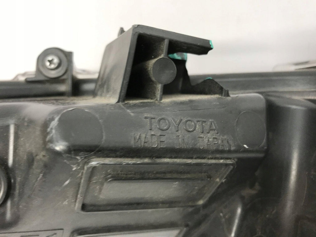 Frontscheinwerfer Toyota Corolla 81110-12N20 LED Rechts Scheinwerfer Headlight