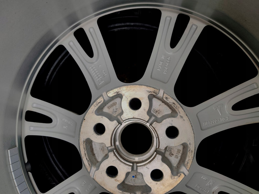 1x Alufelge 19 Zoll 9.5" 5x114.3 45ET Glanz Silber 1188-222-00-C Tesla Model Y FEL9412834419pj