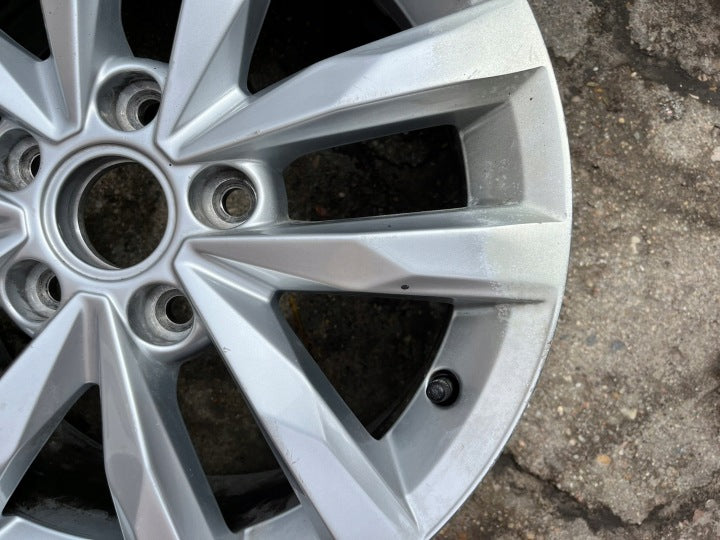 1x Alufelge 16 Zoll 6.5" 5x112 40ET Glanz 601025 VW Touran Rim Wheel FEL9851158794pr