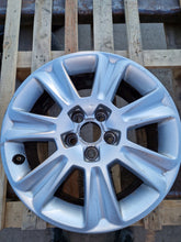 Laden Sie das Bild in den Galerie-Viewer, 1x Alufelge 15 Zoll 6.5&quot; 5x100 8X0601025AQ Audi A1 Rim Wheel