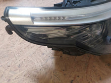 Laden Sie das Bild in den Galerie-Viewer, Frontscheinwerfer BMW E60 E61 7045692 7044672 Rechts Scheinwerfer Headlight SCH2833109499jw