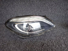 Laden Sie das Bild in den Galerie-Viewer, Frontscheinwerfer Mercedes-Benz W246 A2468207261 Xenon Rechts Headlight