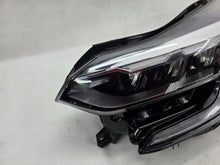 Laden Sie das Bild in den Galerie-Viewer, Frontscheinwerfer Renault Captur II 260608054R Links Scheinwerfer Headlight SCH9387689579qe