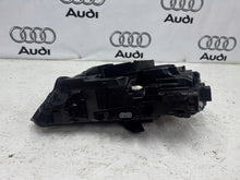 Laden Sie das Bild in den Galerie-Viewer, Frontscheinwerfer Audi A3 8V0941035 Full LED Links Scheinwerfer Headlight SCH1805172904rq