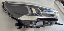 Laden Sie das Bild in den Galerie-Viewer, Frontscheinwerfer Toyota Hilux VIII LED Rechts Scheinwerfer Headlight SCH6294041365rr