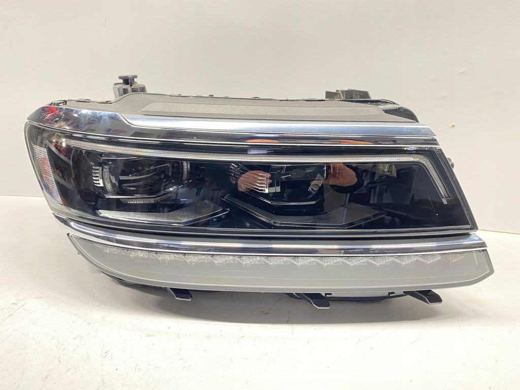 Frontscheinwerfer VW Tiguan 5NB941082A LED Rechts Scheinwerfer Headlight SCH3978209562iu