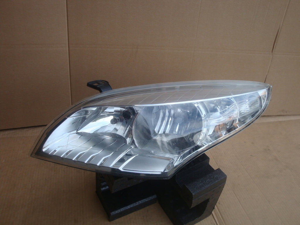 Frontscheinwerfer Renault Megane III 260600017R Links Scheinwerfer Headlight