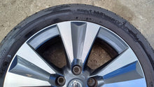 Load image into Gallery viewer, 1x Alufelge 17 Zoll 6.5&quot; 4x114.3 45ET N507012 Nissan Pulsar Rim Wheel