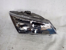 Load image into Gallery viewer, Frontscheinwerfer Seat Ateca 576941008 Xenon Ein Stück (Rechts oder Links)