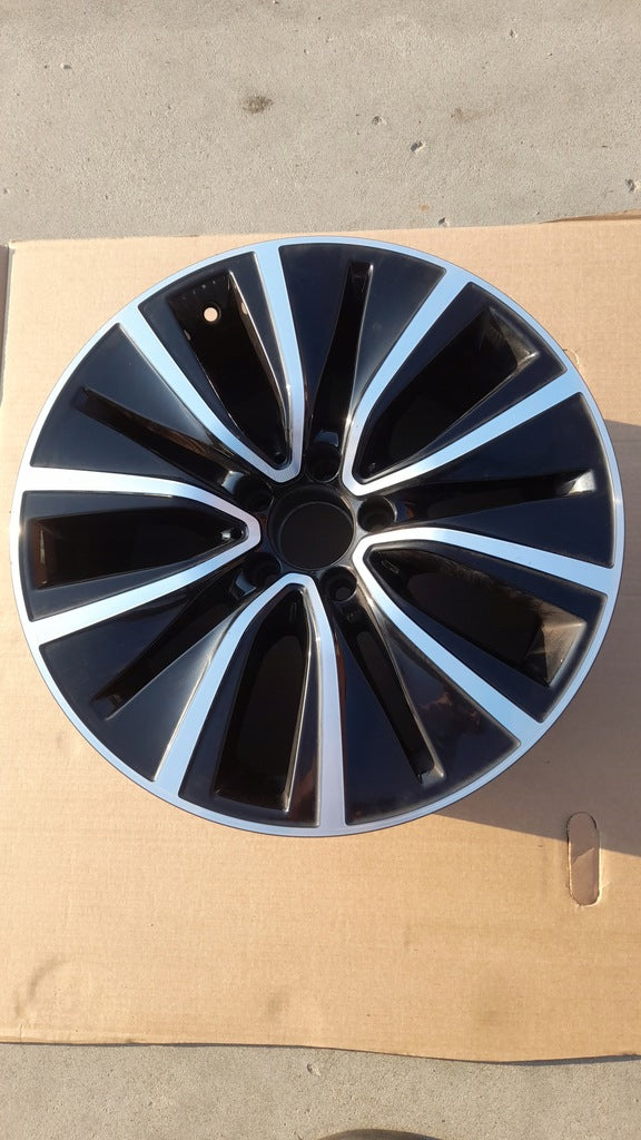 1x Alufelge 18 Zoll 9.0" 5x112 A2574013300 Mercedes-Benz Cls Rim Wheel FEL6501121044ub