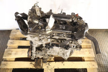 Laden Sie das Bild in den Galerie-Viewer, Motor Toyota Yaris 2NR 1.5 111PS 2020 Benzin Engine Unkomplett MOT6924442102sb
