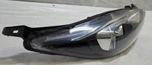 Laden Sie das Bild in den Galerie-Viewer, Frontscheinwerfer Ford Fiesta I C1BB-13W029-AE 6FB117-8B2D80 Rechts Headlight SCH8820095587uj