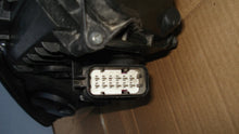 Laden Sie das Bild in den Galerie-Viewer, Frontscheinwerfer Porsche Boxster 987 Cayman 100-17087 Rechts Headlight SCH1447264083wb