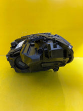 Laden Sie das Bild in den Galerie-Viewer, Frontscheinwerfer Mercedes-Benz W206 A2069068003 LED Rechts Headlight SCH8933478815rk