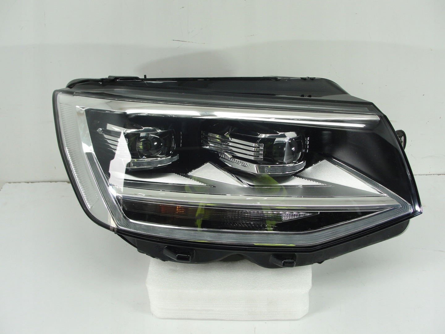 Frontscheinwerfer VW Multivan 7E1941036A LED Rechts Scheinwerfer Headlight SCH8686018280lq