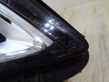 Laden Sie das Bild in den Galerie-Viewer, Frontscheinwerfer Mercedes-Benz Gla A1569061800 Xenon Rechts Headlight SCH8528567408rp