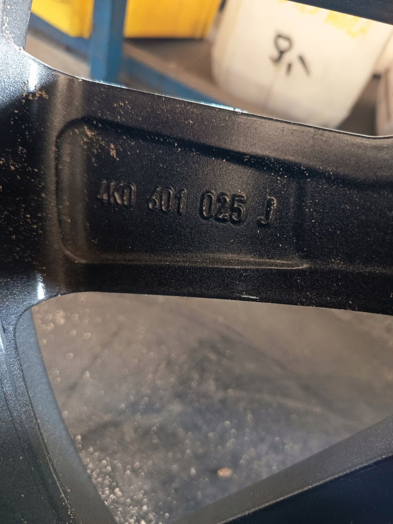 1x Alufelge 20 Zoll 8.5" 5x112 43ET Glanz 4K0601025J Audi A6 Rim Wheel FEL8018513173wa