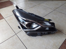 Load image into Gallery viewer, Frontscheinwerfer Toyota Yaris LED Ein Stück (Rechts oder Links) Headlight