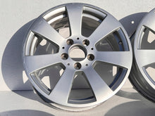 Laden Sie das Bild in den Galerie-Viewer, 4x Alufelge 16 Zoll 7.0" 5x112 43ET Glanz Silber A2044011102 Mercedes-Benz W204 FEL8850297241hn
