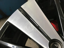 Laden Sie das Bild in den Galerie-Viewer, 1x Alufelge 18 Zoll 7.5" 5x112 52ET Glanz Schwarz A2464011800 Mercedes-Benz FEL7748841512md