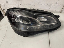 Laden Sie das Bild in den Galerie-Viewer, Frontscheinwerfer Mercedes-Benz A2128204839 Rechts Scheinwerfer Headlight SCH3851457508sn