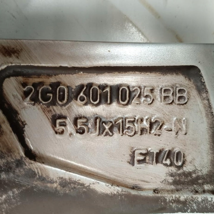 1x Alufelge 15 Zoll 5.5" 5x100 40ET Glanz Silber 2G0601025BB VW Polo Iv FEL2123055133ck