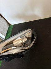 Laden Sie das Bild in den Galerie-Viewer, Frontscheinwerfer Hyundai Ix35 92102-2SXXX Xenon Rechts Scheinwerfer Headlight SCH3366715866eb