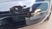 Laden Sie das Bild in den Galerie-Viewer, Frontscheinwerfer Porsche Taycan 9J1941031E Full LED Links Headlight SCH9806661678fx