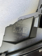 Laden Sie das Bild in den Galerie-Viewer, Frontscheinwerfer Audi A4 8W0941033D Full LED Links Scheinwerfer Headlight