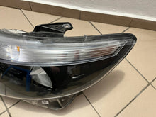 Laden Sie das Bild in den Galerie-Viewer, Frontscheinwerfer Mercedes-Benz Vito W447 A4479067700 Links Headlight SCH5241656463ho