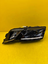 Laden Sie das Bild in den Galerie-Viewer, Frontscheinwerfer Skoda Octavia I 5E1941015D LED Links Scheinwerfer Headlight SCH2587784005dm