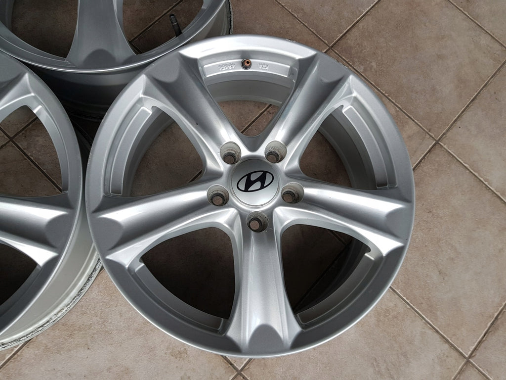 1x Alufelge 17 Zoll 7.0" 5x114.3 45ET Silber KH04-7017 Hyundai Tucson Rim Wheel