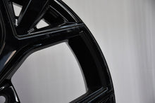Laden Sie das Bild in den Galerie-Viewer, 1x Alufelge 19 Zoll 8.0&quot; 5x112 45ET Schwarz 575601025AQ Seat Rim Wheel