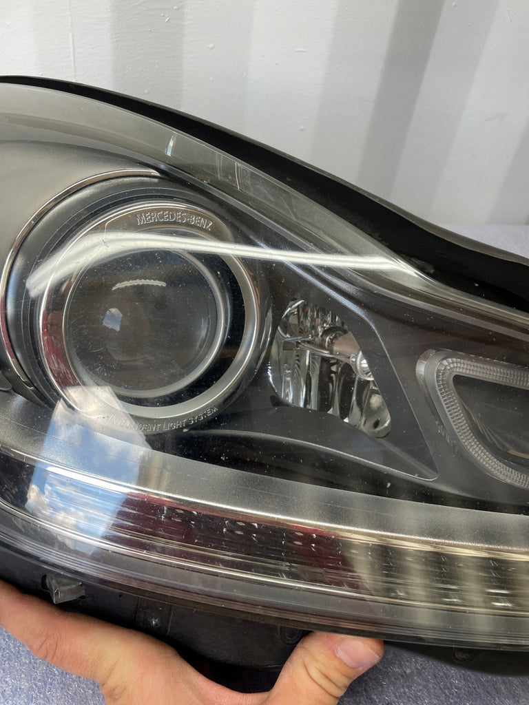 Frontscheinwerfer Mercedes-Benz W204 A2048204439 Xenon Rechts Headlight