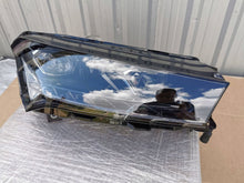 Load image into Gallery viewer, Frontscheinwerfer Skoda Enyaq 5LB941016H Full LED Rechts Scheinwerfer Headlight