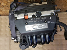 Laden Sie das Bild in den Galerie-Viewer, Motor Honda Cr-V II K20A4 2.0 150PS 110kW 182TKm 2004 Benzin Engine Komplett MOT3313122837zv
