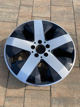 Load image into Gallery viewer, 1x Alufelge 18 Zoll 7.5" 5x112 53ET Glanz Grau A2474012800 Mercedes-Benz W247 FEL3003096522bq
