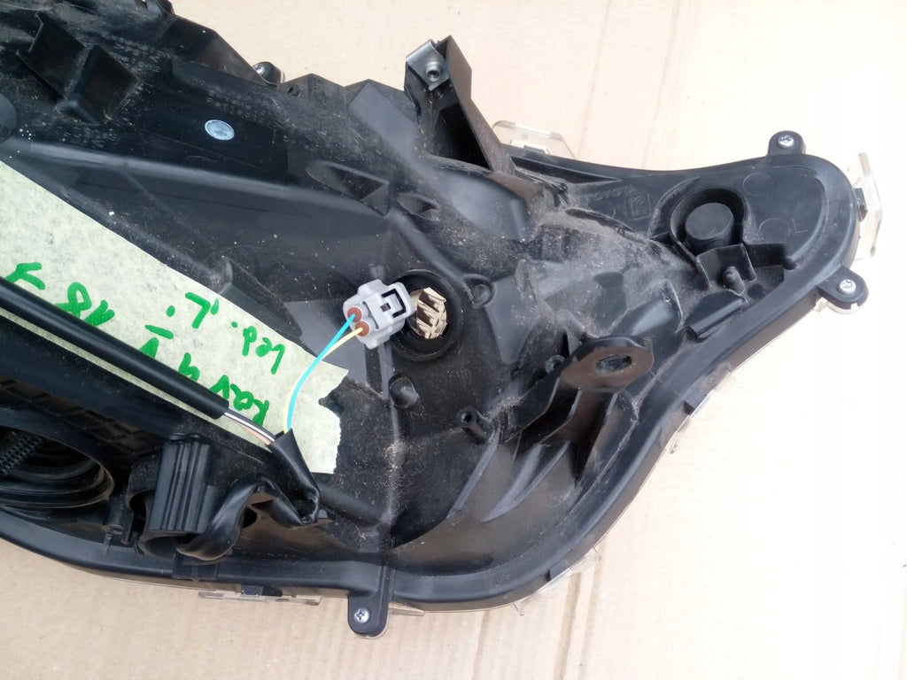 Frontscheinwerfer Toyota V LED Links Scheinwerfer Headlight SCH3315420223zo