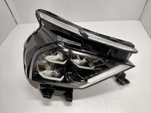 Laden Sie das Bild in den Galerie-Viewer, Frontscheinwerfer Citroën C4 III 73243669 73374698 Full LED Ein Satz Headlight SCH5830458082ko