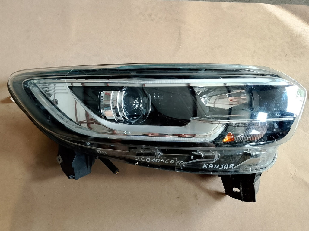 Frontscheinwerfer Renault Kadjar 260104607R LED Rechts Scheinwerfer Headlight SCH2287546336ig
