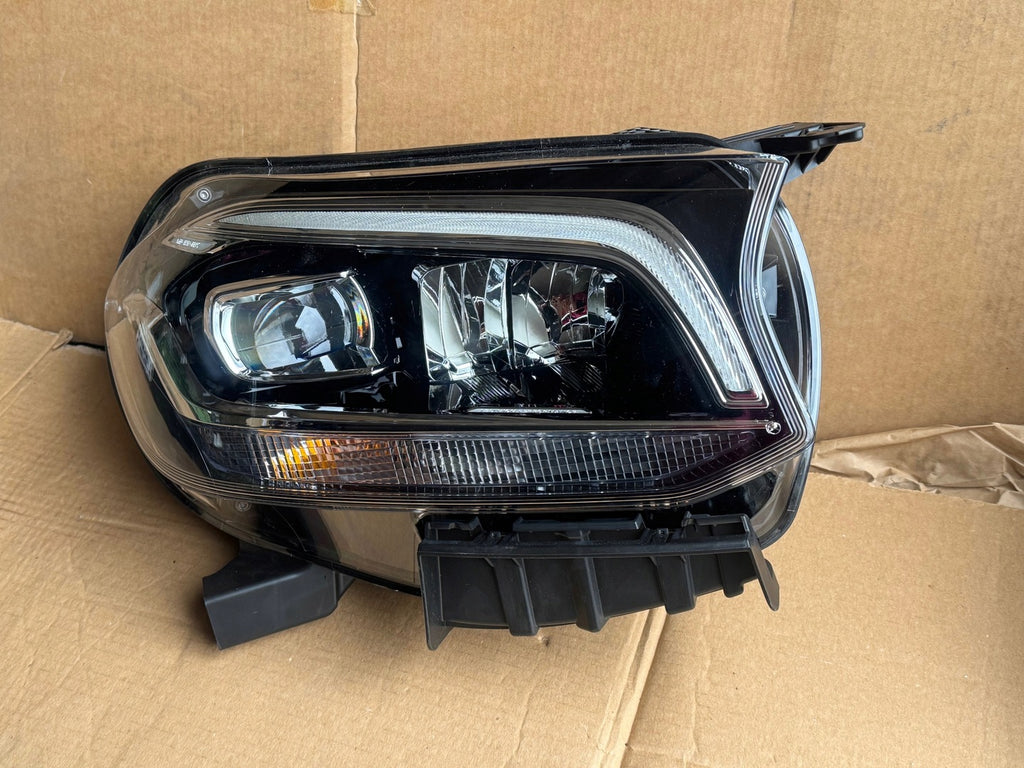 Frontscheinwerfer Mercedes-Benz A4709060900 Rechts Scheinwerfer Headlight