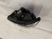 Load image into Gallery viewer, Frontscheinwerfer VW Transporter Caravelle 90198960 7L1941005B Links Headlight SCH4271436147qp