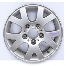 Laden Sie das Bild in den Galerie-Viewer, 1x Alufelge 15 Zoll 6.5&quot; 5x120 42ET Glanz Silber 1095369 BMW 3 E46 E90 Rim Wheel