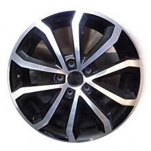 Load image into Gallery viewer, 1x Alufelge 17 Zoll 7.0&quot; 5x112 49ET 5E0601025AE Seat Iii Rim Wheel