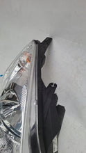 Load image into Gallery viewer, Frontscheinwerfer Hyundai I20 92102-4P000 Rechts Scheinwerfer Headlight