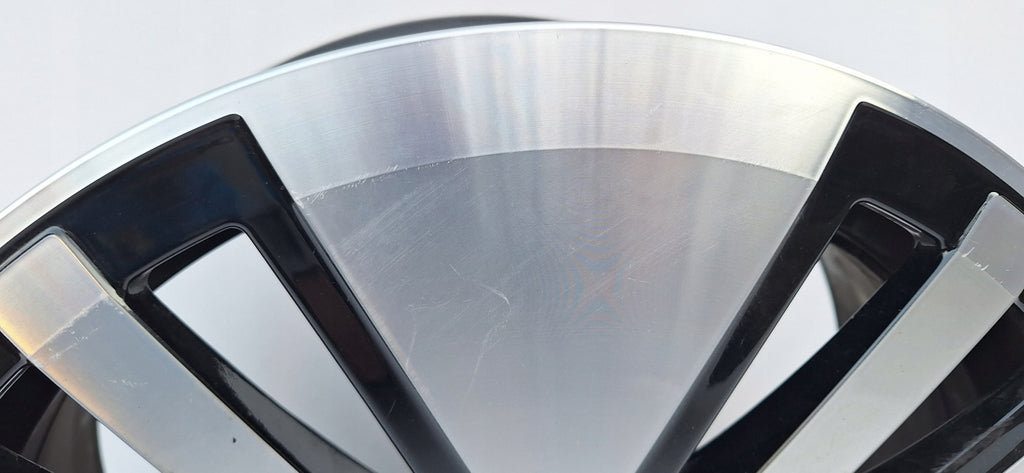 1x Alufelge 17 Zoll 7.0" 5x112 40ET Glanz Silber 3G0601025AM VW Passat B8 FEL1916516608at