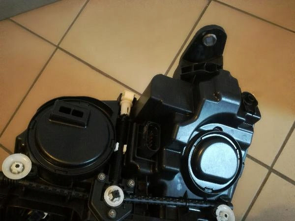 Frontscheinwerfer Mercedes-Benz W213 A2139061605 LED Rechts Headlight SCH8020376453ye